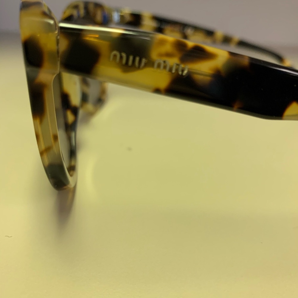 Miu Miu sunglasses - Picture 2 of 3